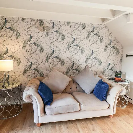 Tawny Holiday home
